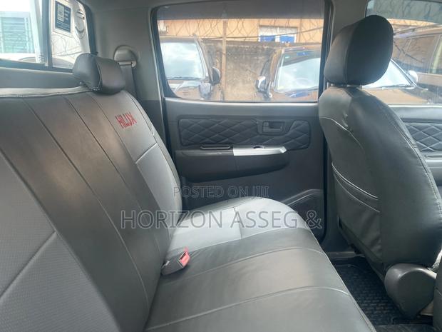 Toyota Hilux 2.5 D-4D SRX 2010 White