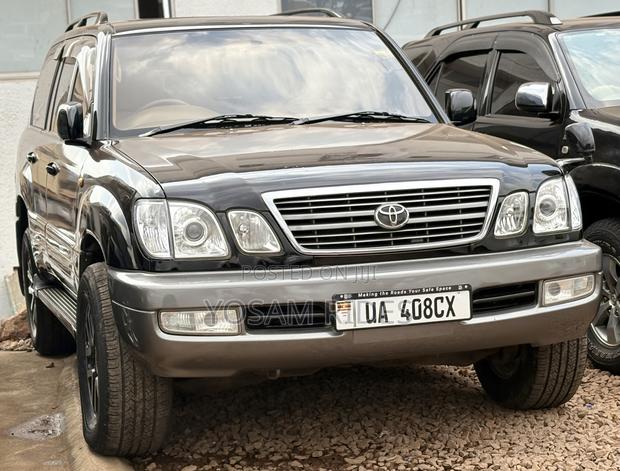 Toyota Land Cruiser Cygnus 4.7 2003 Beige