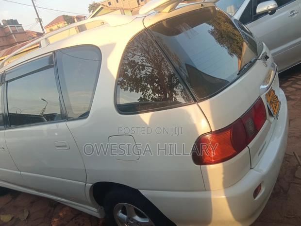 Toyota Ipsum 1996 White