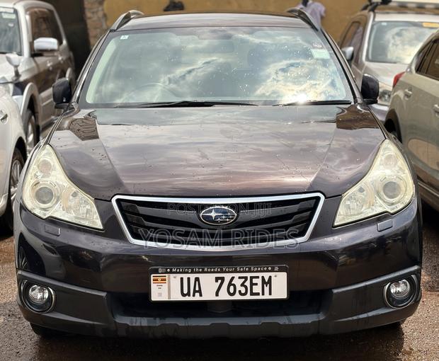 Subaru Outback 2.5i Premium CVT 2012 Black