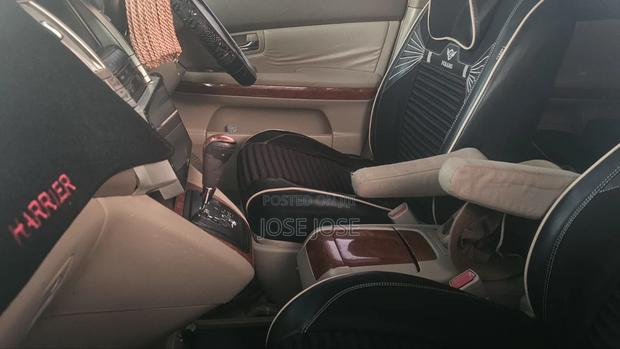 Toyota Harrier 2006 White