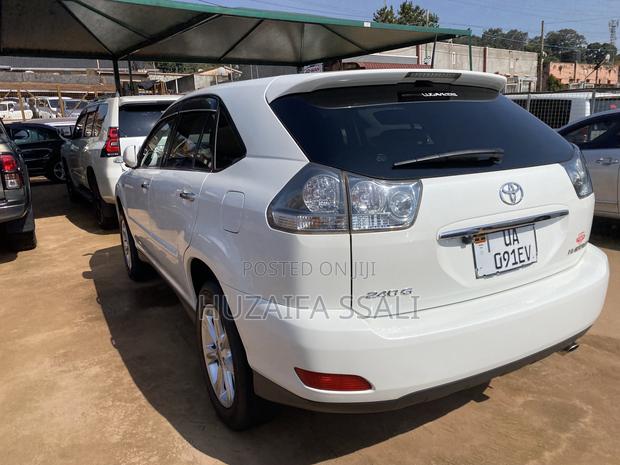 Toyota Harrier 2018 White
