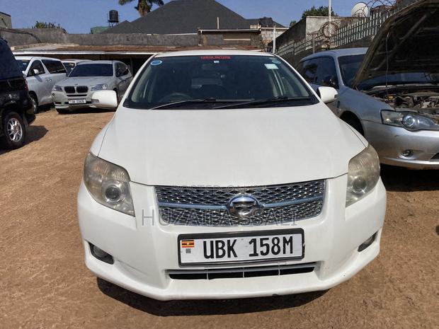 Toyota Corolla Fielder 2010 White
