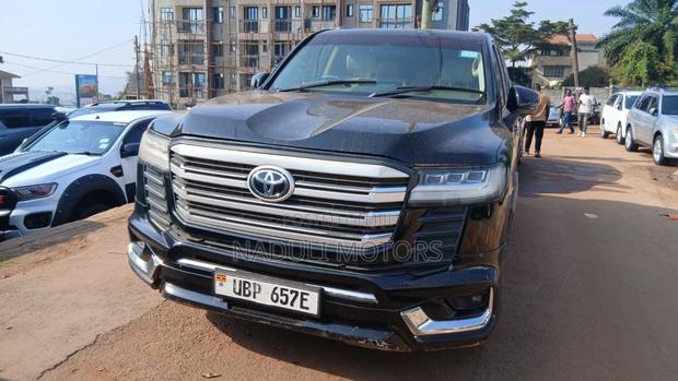 Toyota Land Cruiser Prado 2018 Black