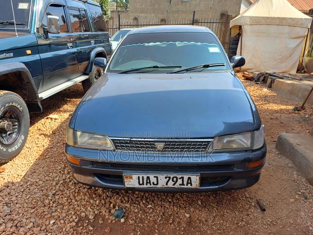 Toyota Corolla 1997 Gray