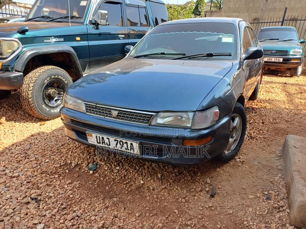 Toyota Corolla 1997 Gray