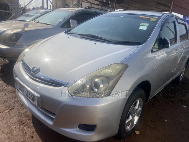 Toyota Wish 2009 Silver