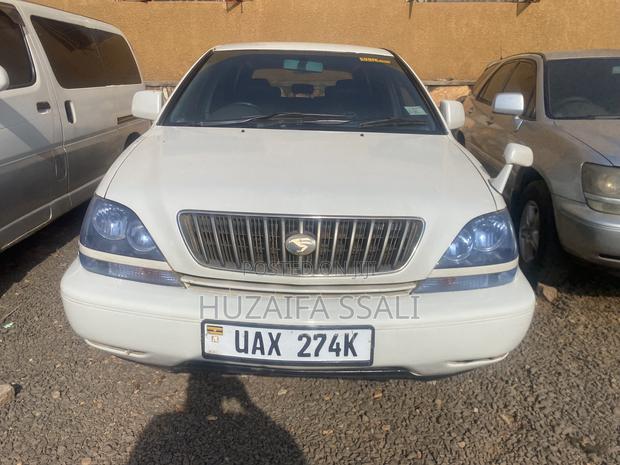 Toyota Harrier 2008 White
