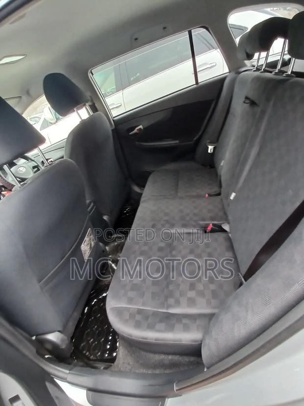 Toyota Corolla Fielder 2010 Silver