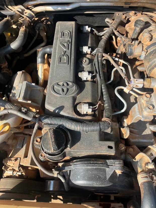 Toyota Land Cruiser Prado 3.0 TD 2010 Gold