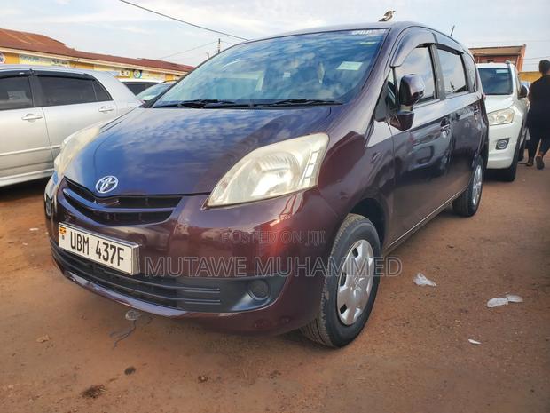 Toyota Passo Sette 2010 Burgundy