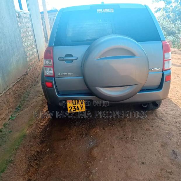 Suzuki Escudo 2006 Gray