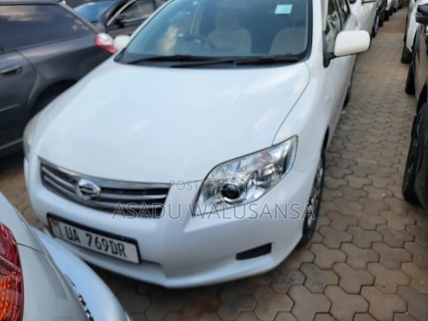 Toyota Axio 2009 White