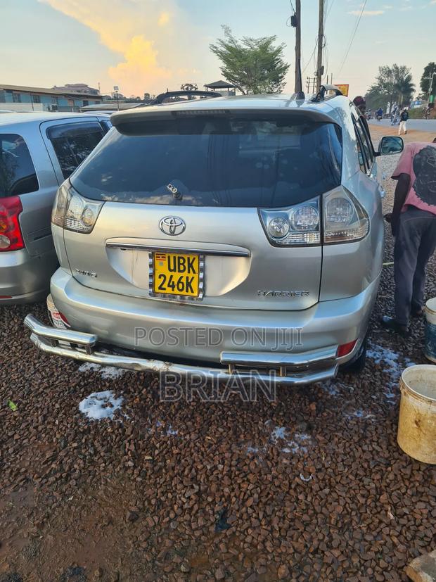 Toyota Harrier 2009 Silver