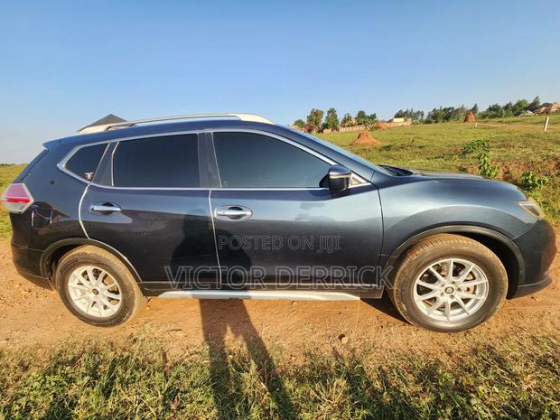 Nissan X-Trail 2.0 Petrol AWD 2015 Blue