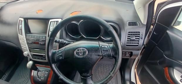 Toyota Harrier 2010 White