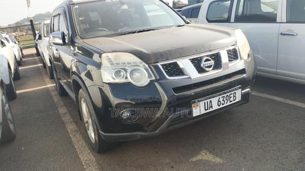 Nissan X-Trail 2.0 Petrol XE 2011