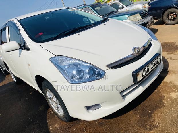 Toyota Wish 2006