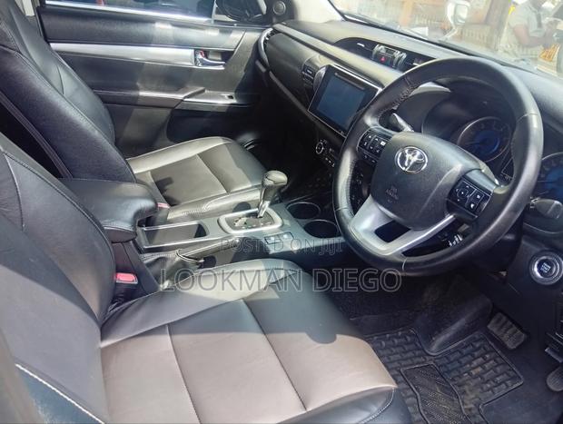 Toyota Hilux Revo Double Cab Deisel 2.8 AWD 2016 Green