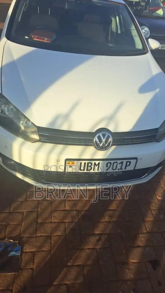 Volkswagen Golf 2009 White