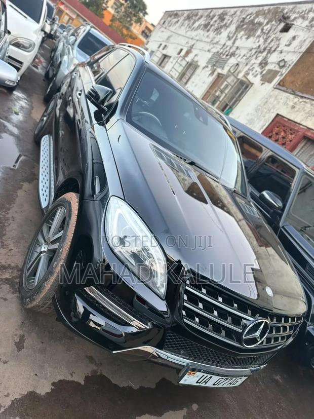 Mercedes-Benz E350 2013 Black