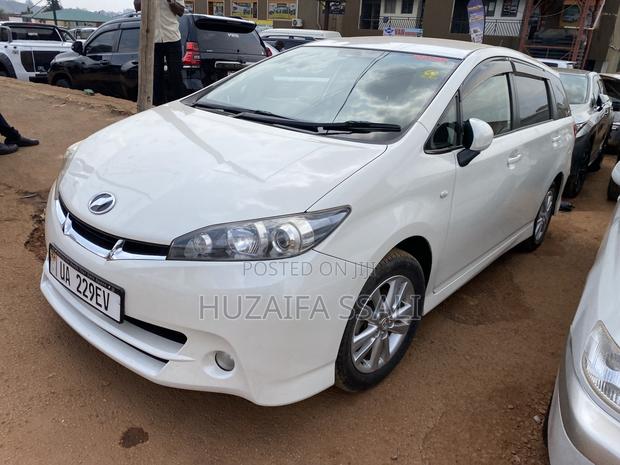 Toyota Wish 2018 Black