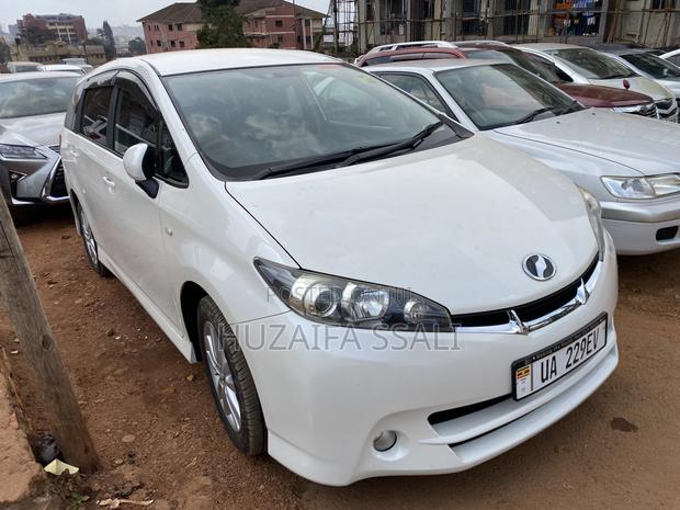 Toyota Wish 2018 Black