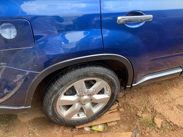 Nissan X-Trail 2010 Blue