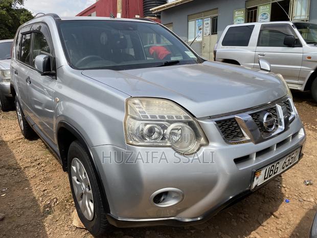 Nissan X-Trail 2010 Silver