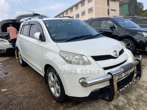 Toyota IST 2014 White