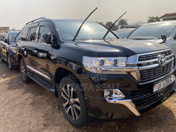 Toyota Land Cruiser Prado 2016 Black
