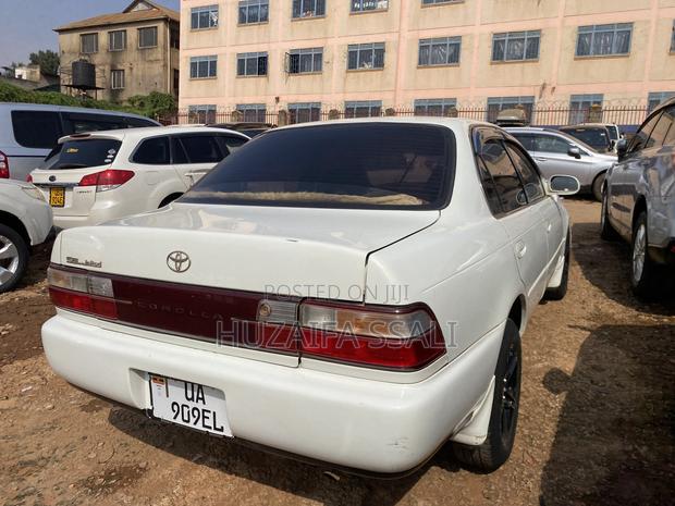 Toyota Corolla 2007 White