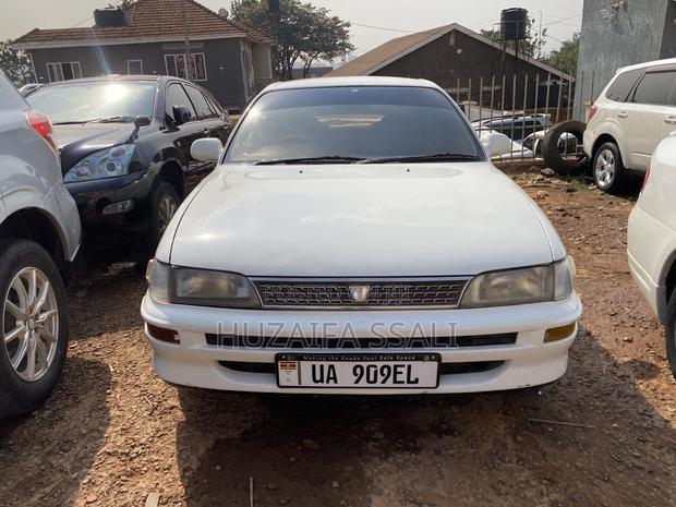 Toyota Corolla 2007 White