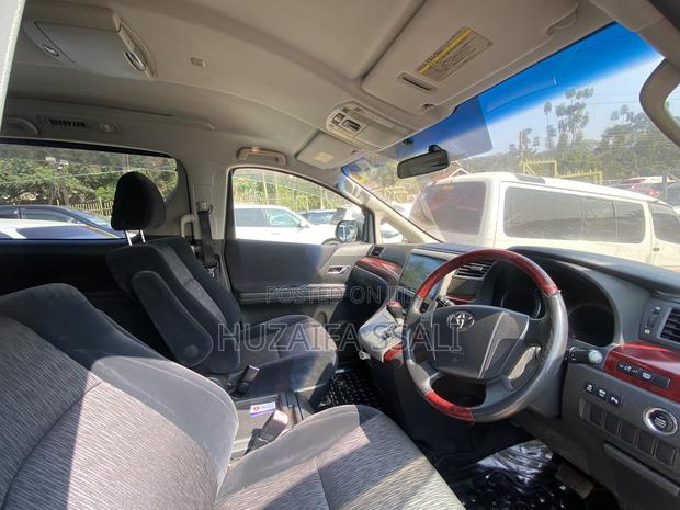 Toyota Alphard 2012 White