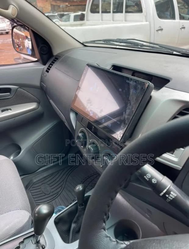 Toyota Hilux 2015 Silver