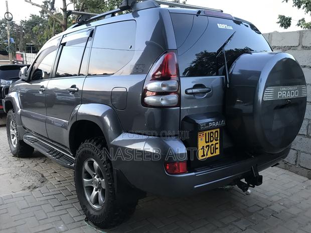 Toyota Land Cruiser Prado 2010 Gray