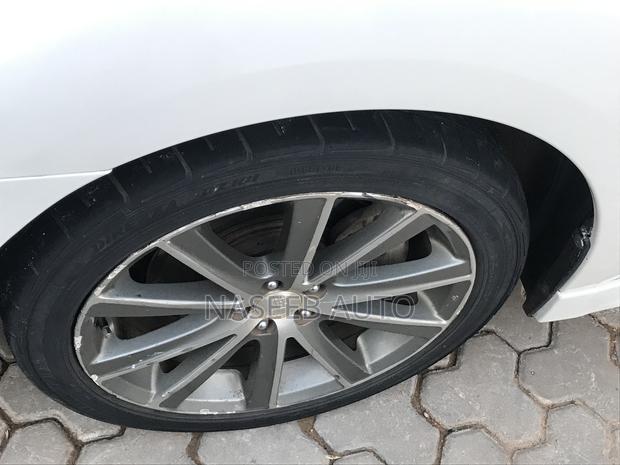 Subaru Legacy 2010 White