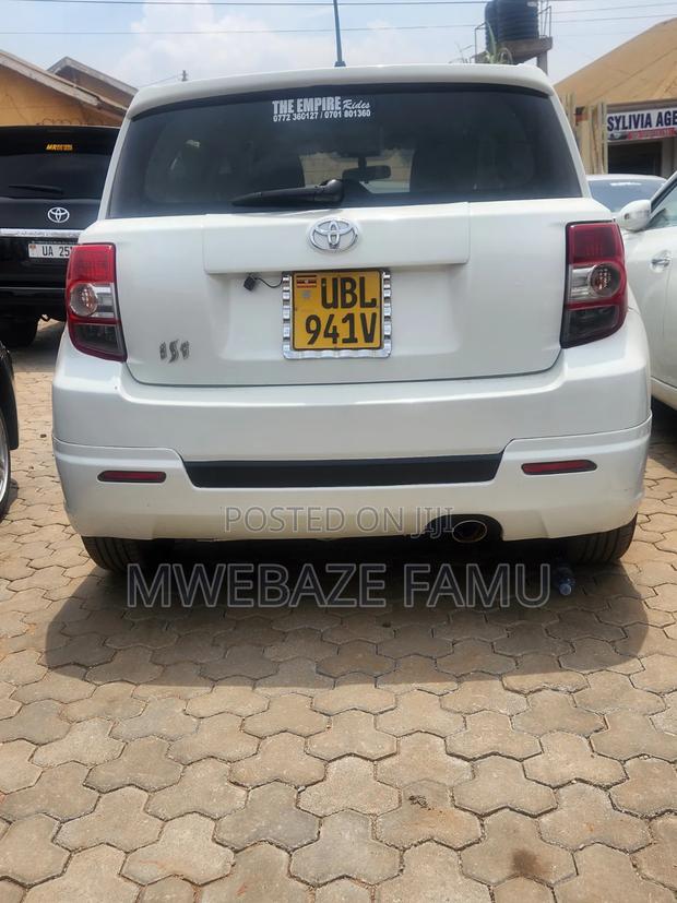 Toyota IST 2008 White