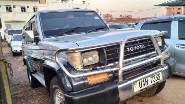 Toyota Land Cruiser Prado 1999 Green