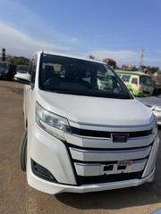 Toyota Noah 2.0 FWD (8 Seater) 2018 White for sale