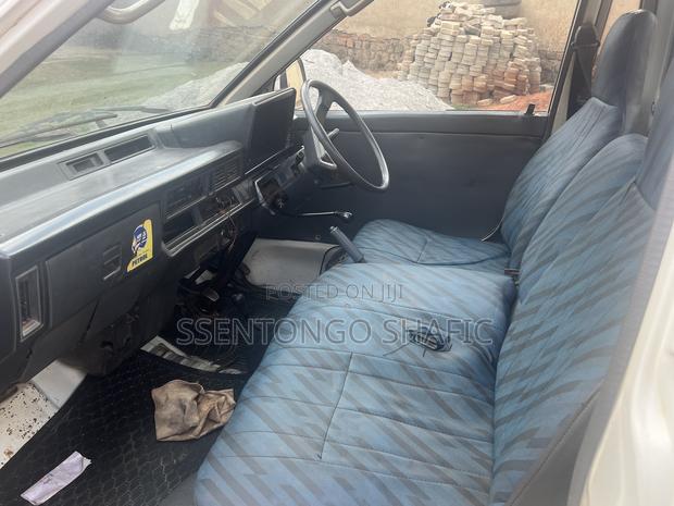 Toyota TownAce 2000 White