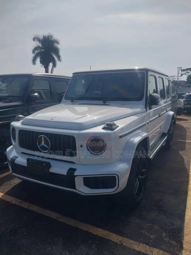 New Mercedes-Benz G-Class 2024 White