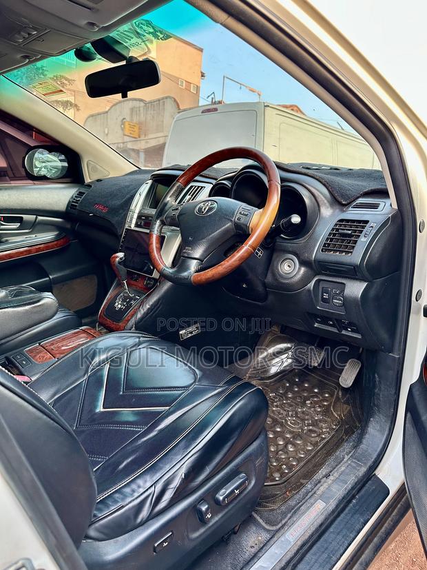Toyota Harrier 2006 White