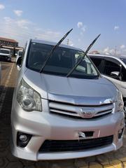 Toyota Noah 2.0 143hp AWD (8 Seater) 2013 Silver for sale