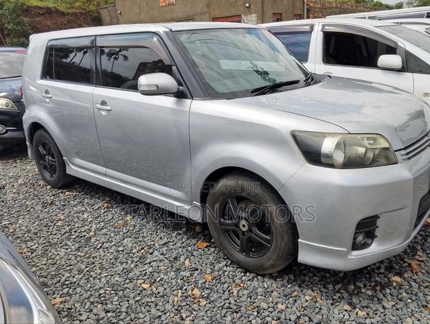 Toyota Corolla Rumion 2010 Silver