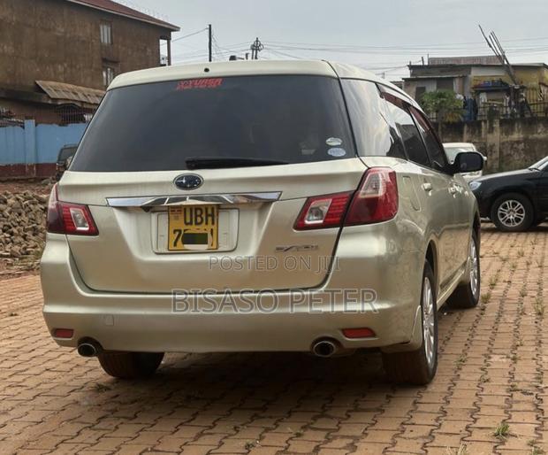 Subaru Exiga 2008 Gold