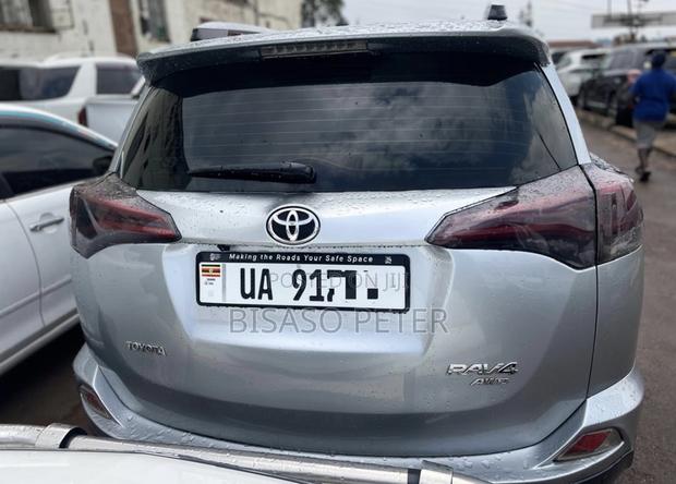 Toyota RAV4 2015 Gray