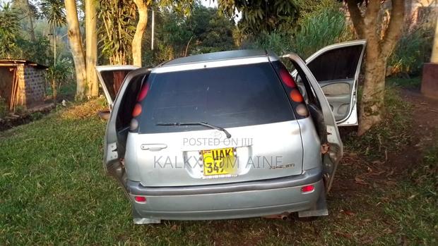 Toyota Raum 1998 Silver