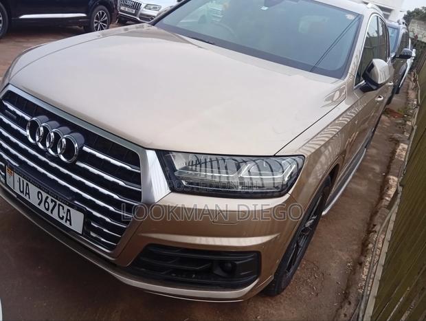 Audi Q7 2017 Gold