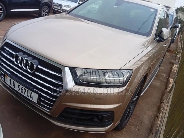 Audi Q7 2017 Gold